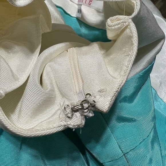 Lulakate Cocktail Dress (Sz 6) - Picture 8 of 14